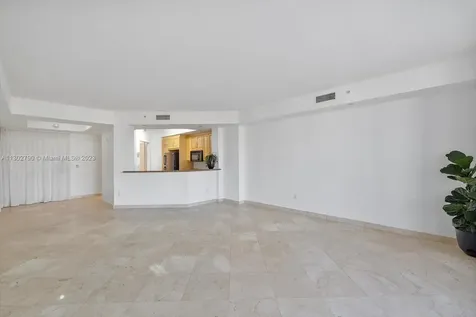 9751 E Bay Harbor Drive Bay Harbor Islands FL 33154