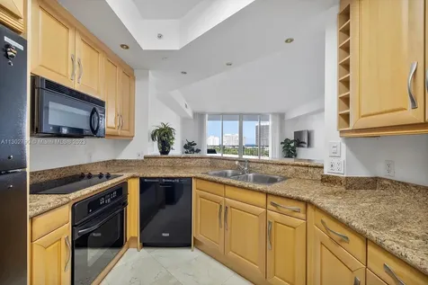 9751 E Bay Harbor Drive Bay Harbor Islands FL 33154