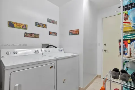 9751 E Bay Harbor Drive Bay Harbor Islands FL 33154