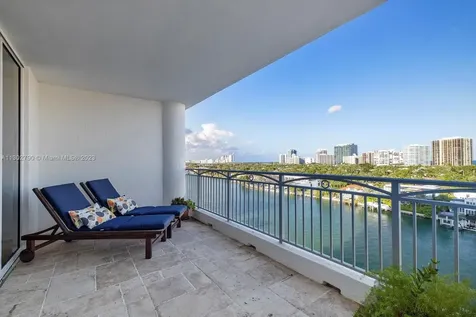 9751 E Bay Harbor Drive Bay Harbor Islands FL 33154