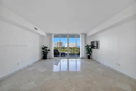 9751 E Bay Harbor Drive Bay Harbor Islands FL 33154