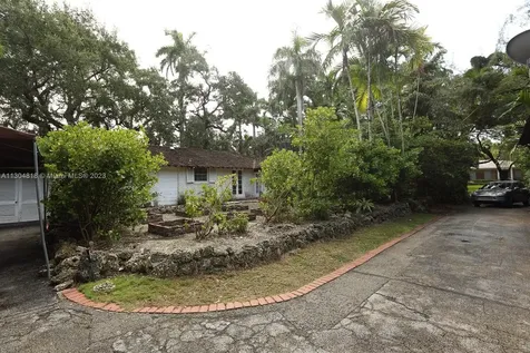 3821 El Prado Boulevard Coconut Grove FL 33133