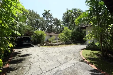 3821 El Prado Boulevard Coconut Grove FL 33133