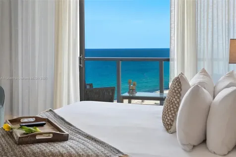 2201 Collins Avenue Miami Beach FL 33139