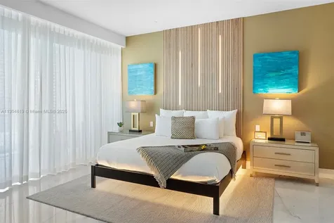 2201 Collins Avenue Miami Beach FL 33139
