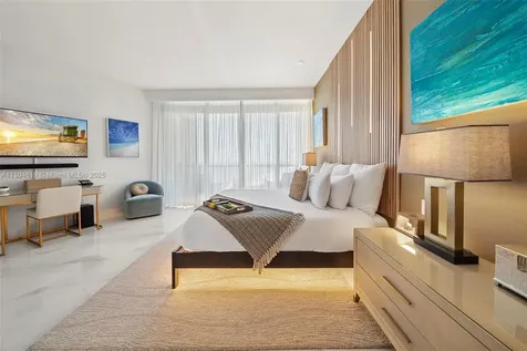 2201 Collins Avenue Miami Beach FL 33139