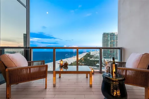 2201 Collins Avenue Miami Beach FL 33139
