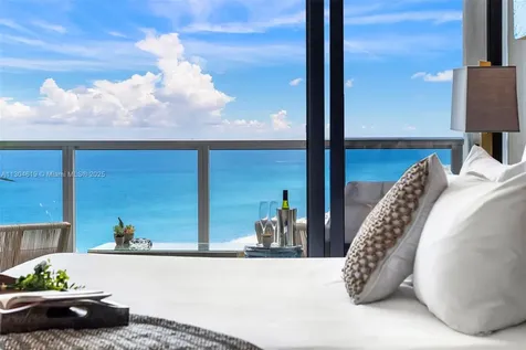 2201 Collins Avenue Miami Beach FL 33139