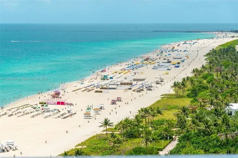 2201 Collins Avenue Miami Beach FL 33139