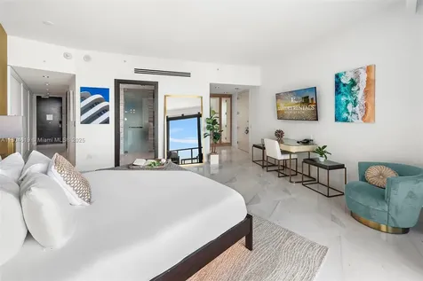 2201 Collins Avenue Miami Beach FL 33139