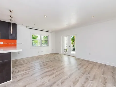 1300 71st Street Miami Beach FL 33141