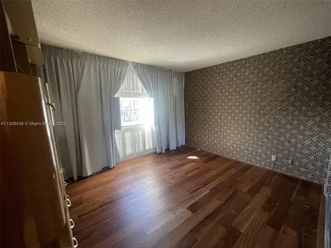 800 Parkview Drive Hallandale Beach FL 33009
