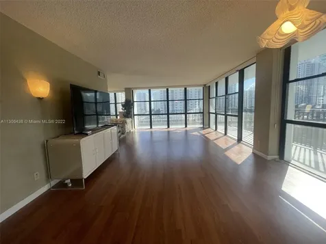 800 Parkview Drive Hallandale Beach FL 33009