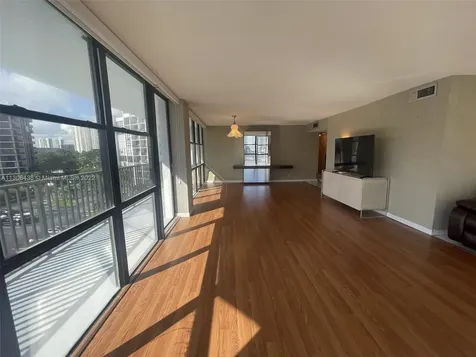 800 Parkview Drive Hallandale Beach FL 33009