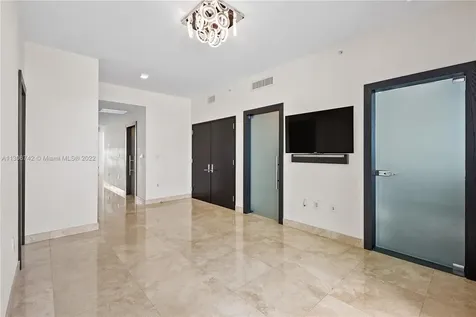 900 Biscayne Boulevard Miami FL 33132