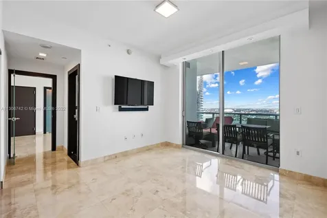 900 Biscayne Boulevard Miami FL 33132