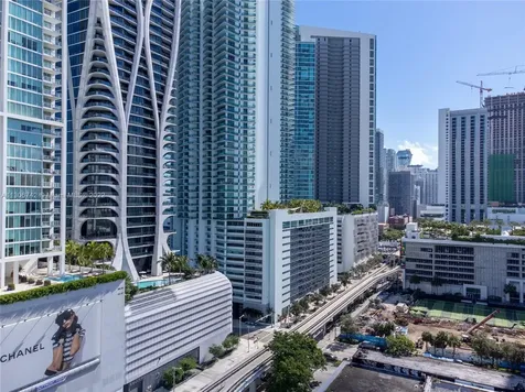 900 Biscayne Boulevard Miami FL 33132