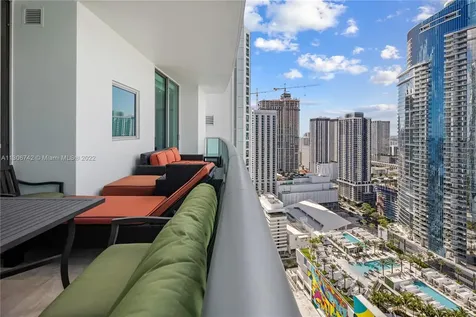 900 Biscayne Boulevard Miami FL 33132