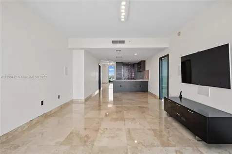 900 Biscayne Boulevard Miami FL 33132