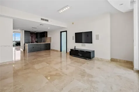 900 Biscayne Boulevard Miami FL 33132