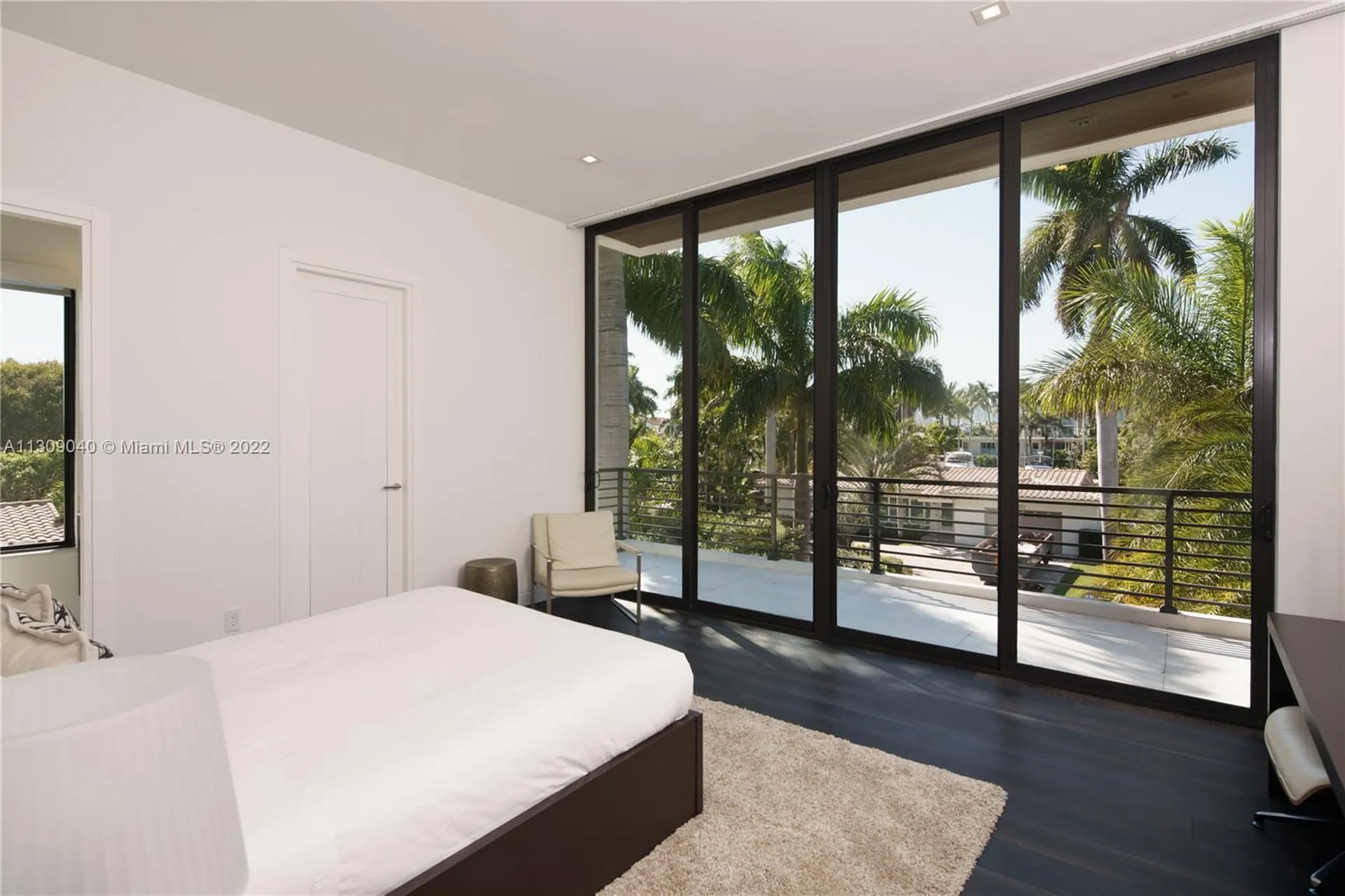 128 Fiesta Way Fort Lauderdale FL 33301