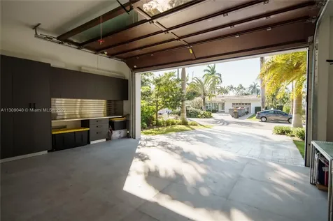 128 Fiesta Way Fort Lauderdale FL 33301