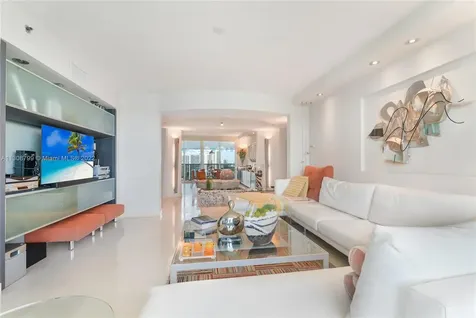 19111 Collins Avenue Sunny Isles Beach FL 33160