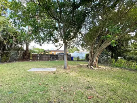 1131 NW 56th Street Miami FL 33127