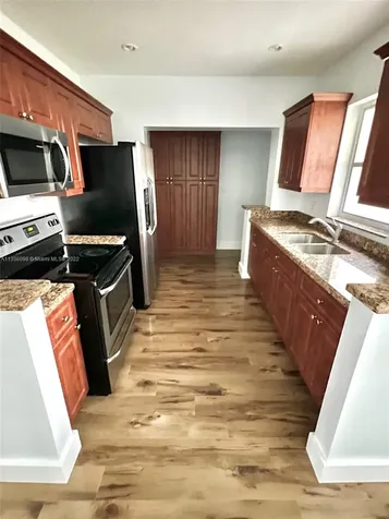 1131 NW 56th Street Miami FL 33127