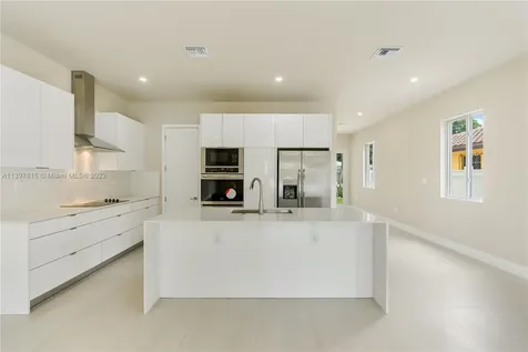 2859 SW 37th Court Miami FL 33134