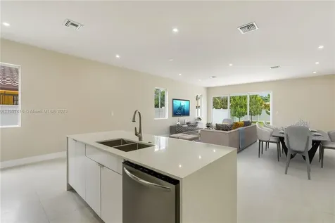 2859 SW 37th Court Miami FL 33134