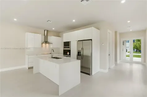 2859 SW 37th Court Miami FL 33134