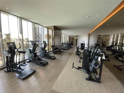 18975 Collins Avenue Sunny Isles Beach FL 33160