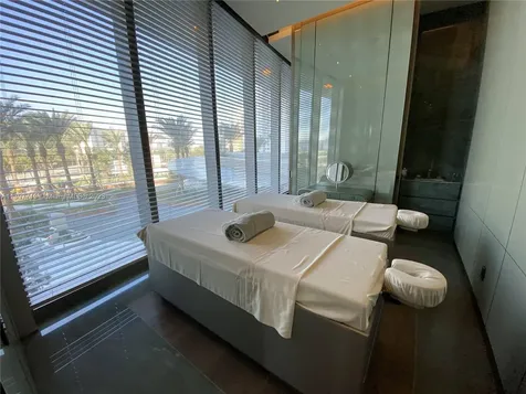18975 Collins Avenue Sunny Isles Beach FL 33160