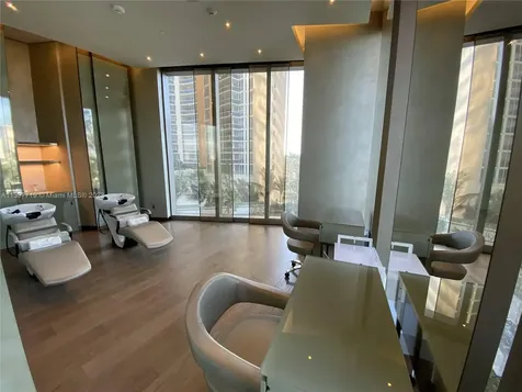 18975 Collins Avenue Sunny Isles Beach FL 33160