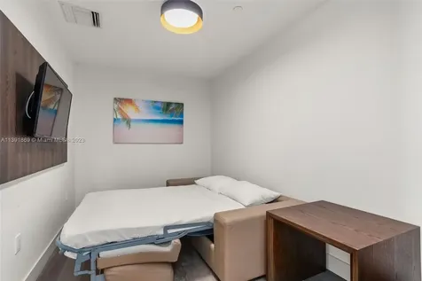 777 N Ocean Drive Hollywood FL 33019