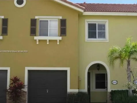 22241 SW 88th Path Cutler Bay FL 33190