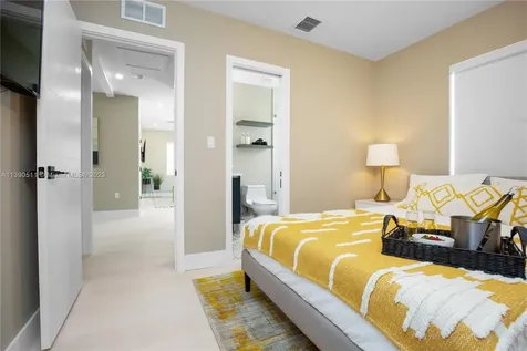 6428 SW 23rd Street Miami FL 33155