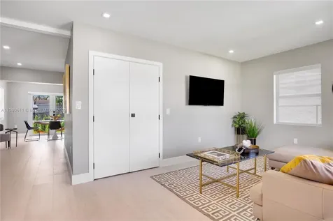 6428 SW 23rd Street Miami FL 33155