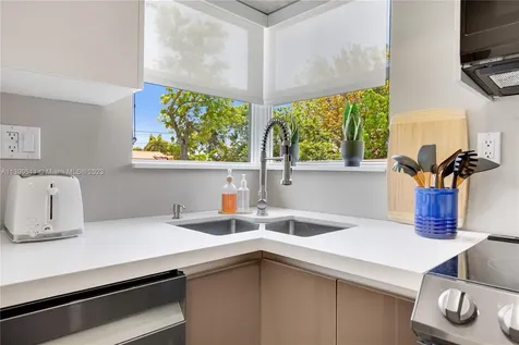 6428 SW 23rd Street Miami FL 33155