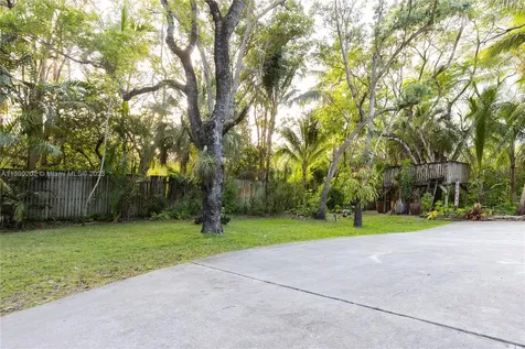 5671 Banyan Trail Coral Gables FL 33156