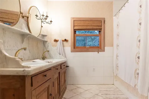 5671 Banyan Trail Coral Gables FL 33156