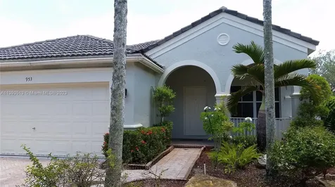 953 Tanglewood Circle Weston FL 33327