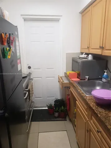 2865 NW 22nd Avenue Miami FL 33142