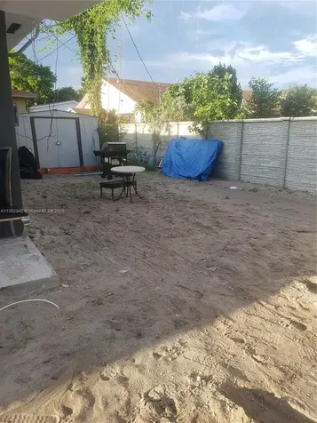 2865 NW 22nd Avenue Miami FL 33142