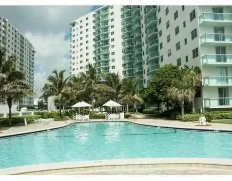 3901 S S Ocean Drive Hollywood FL 33019