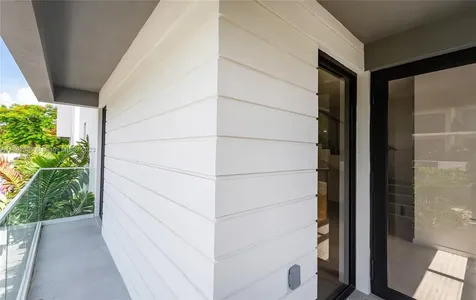 3258 Bird Avenue Miami FL 33133