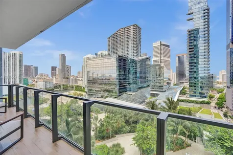88 SW 7th Street Miami FL 33130