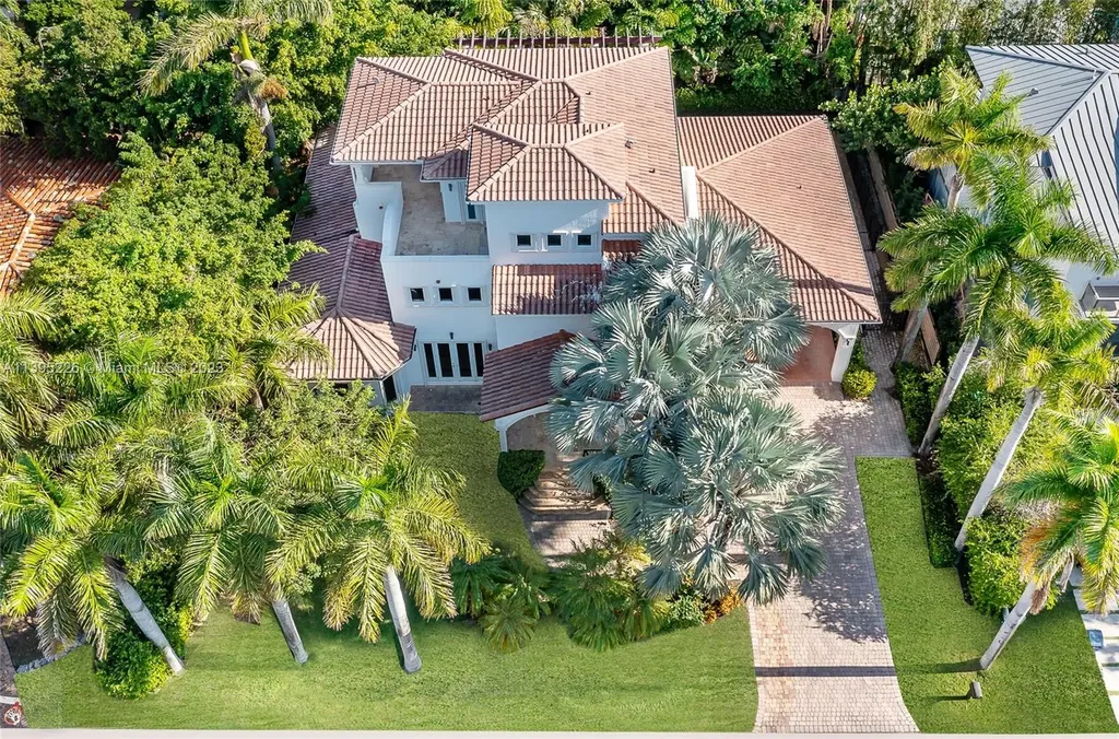 541 S Mashta Drive Key Biscayne FL 33149
