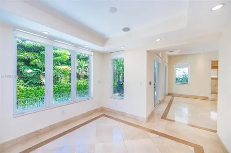 541 S Mashta Drive Key Biscayne FL 33149
